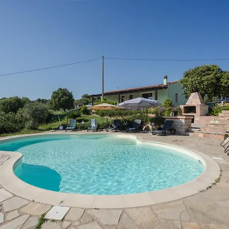Affittasardegna-villa Dei Graniti San Pantaleo